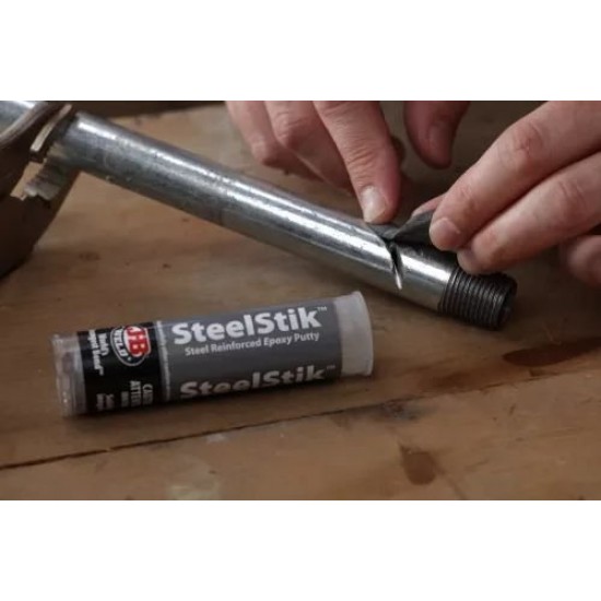 J-B WELD STEELSTIK™ EPOXY PUTTY - 2 OZ J-B WELD STEELSTIK™ EPOXY PUTTY - 2 OZ