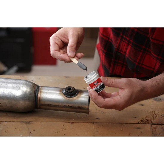 J-B WELD EXTREMEHEAT™ PASTE - 3 OZ J-B WELD EXTREMEHEAT™ PASTE - 3 OZ